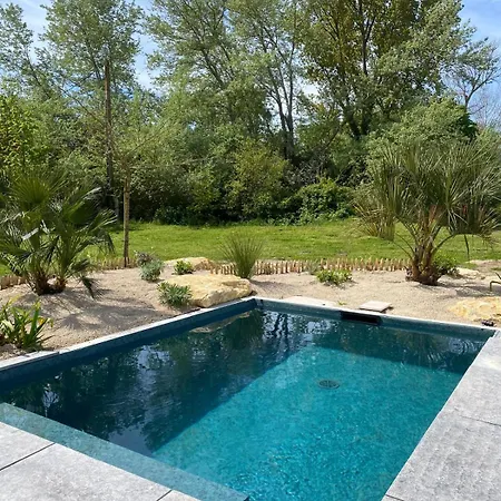 Сasa de vacaciones Le Nid - Paisible Avec Piscine *
